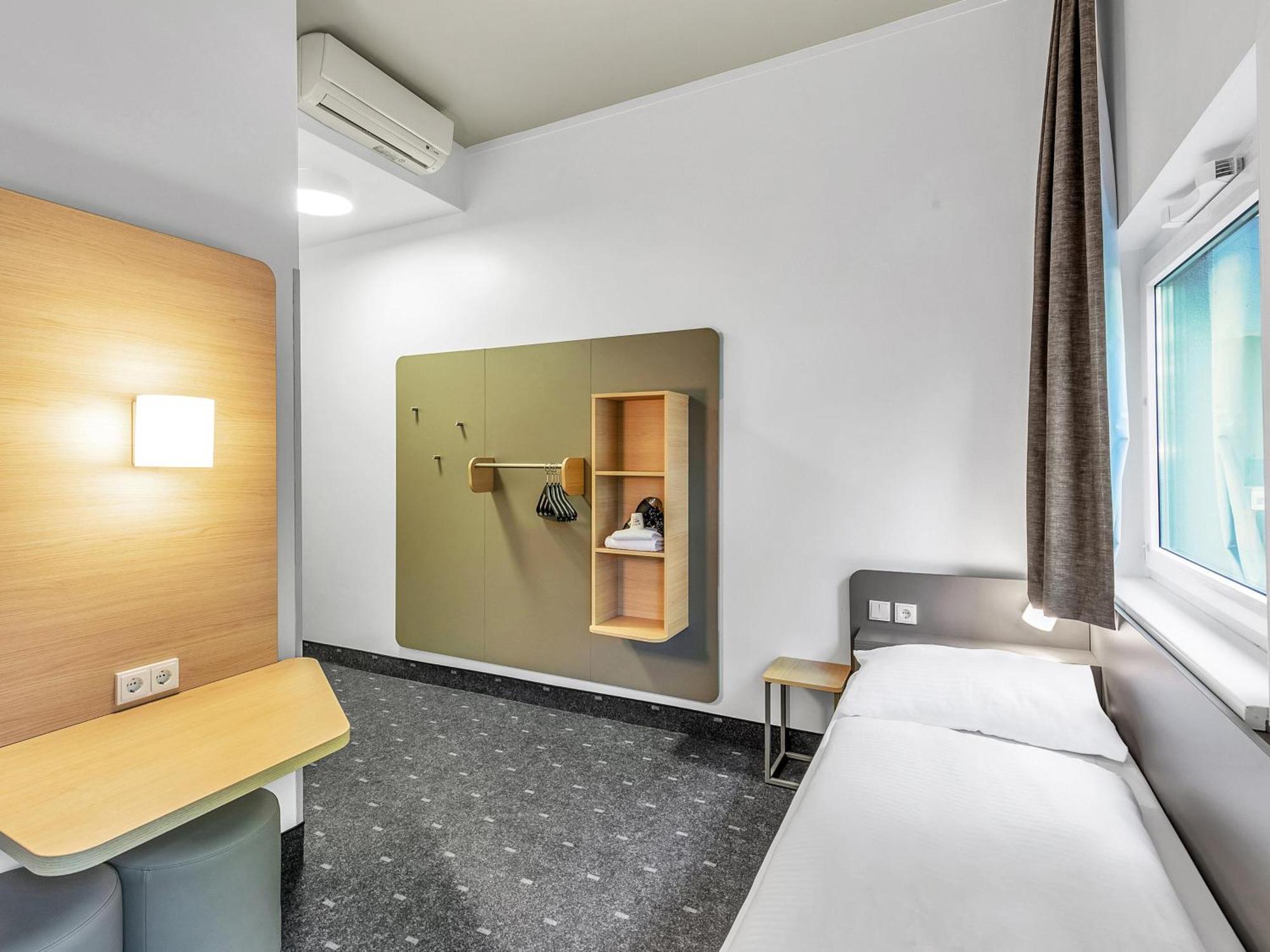 B&B Hotel Hamburg-Harburg Extérieur photo